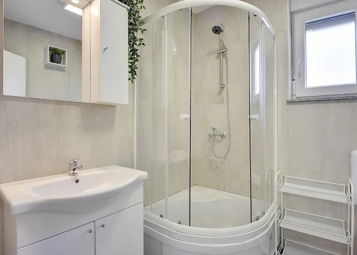 Villa Noemi By Interhome