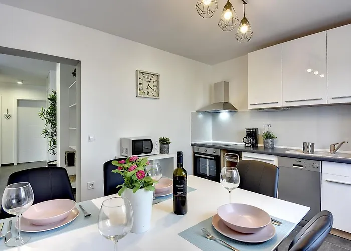 Noemi By Interhome Villa *