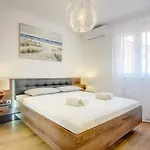 Noemi By Interhome Villa *