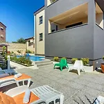 Villa Noemi By Interhome Ližnjan