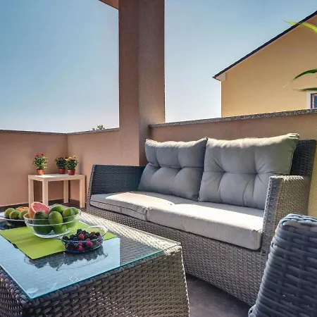 Noemi By Interhome