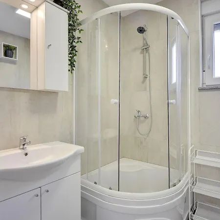 Villa Noemi By Interhome