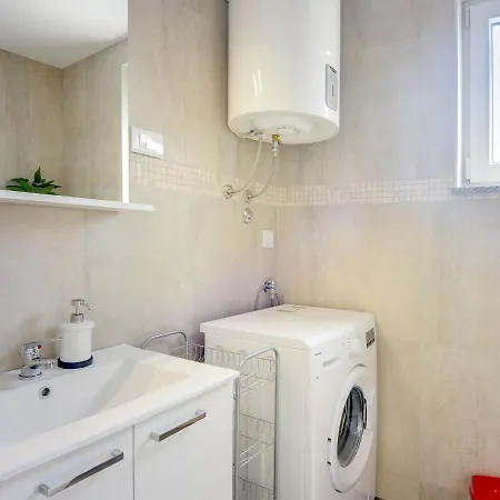 Noemi By Interhome Willa