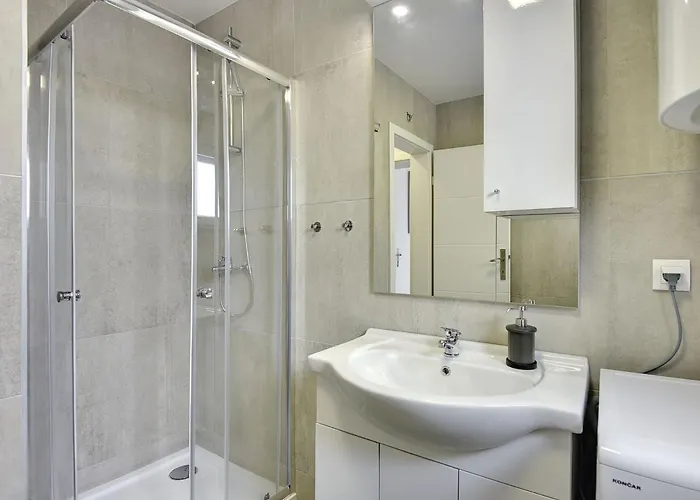 Noemi By Interhome 빌라 Ližnjan